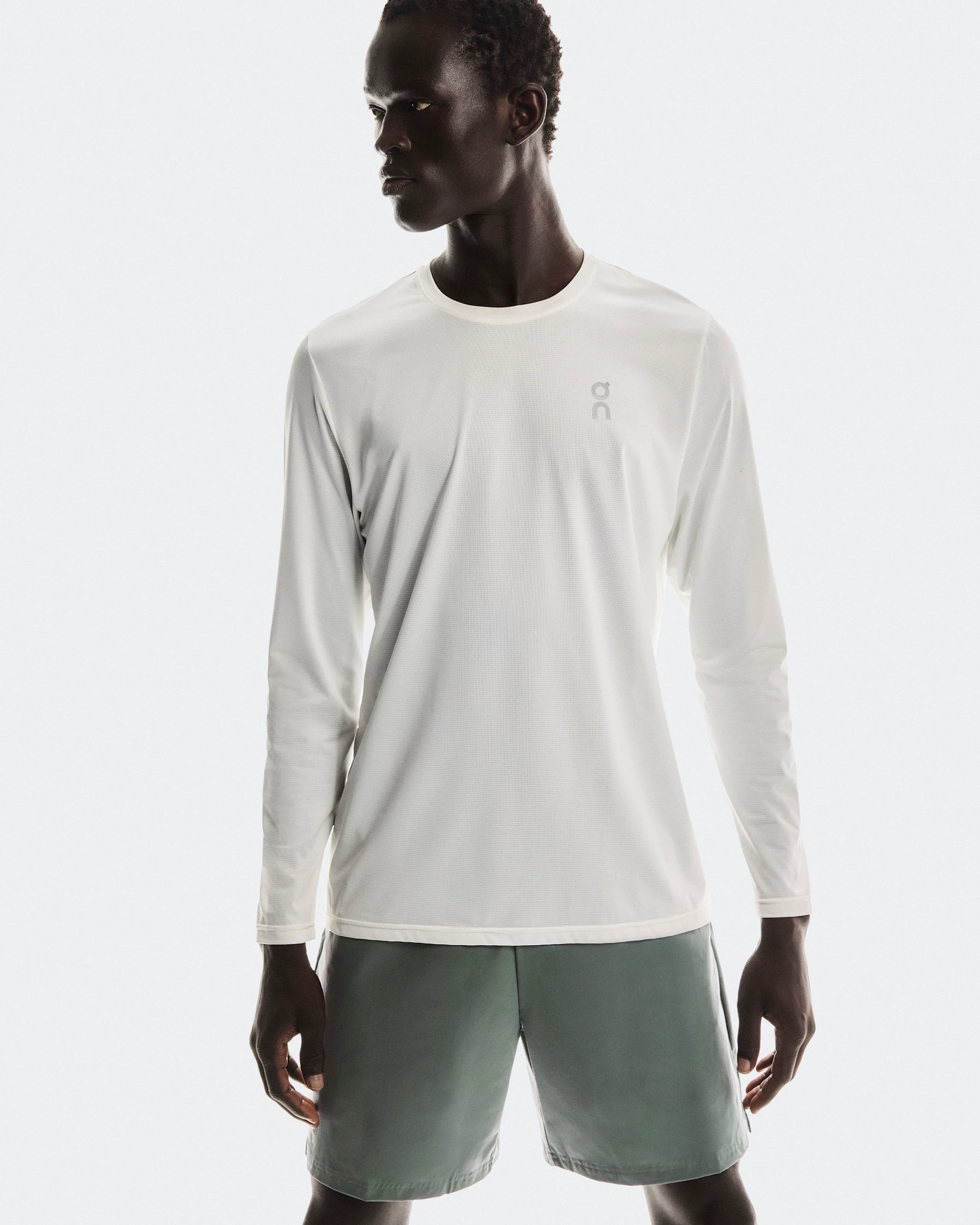 3. Pantaloni scurți On 7" Core Shorts - verde Olive | alergare