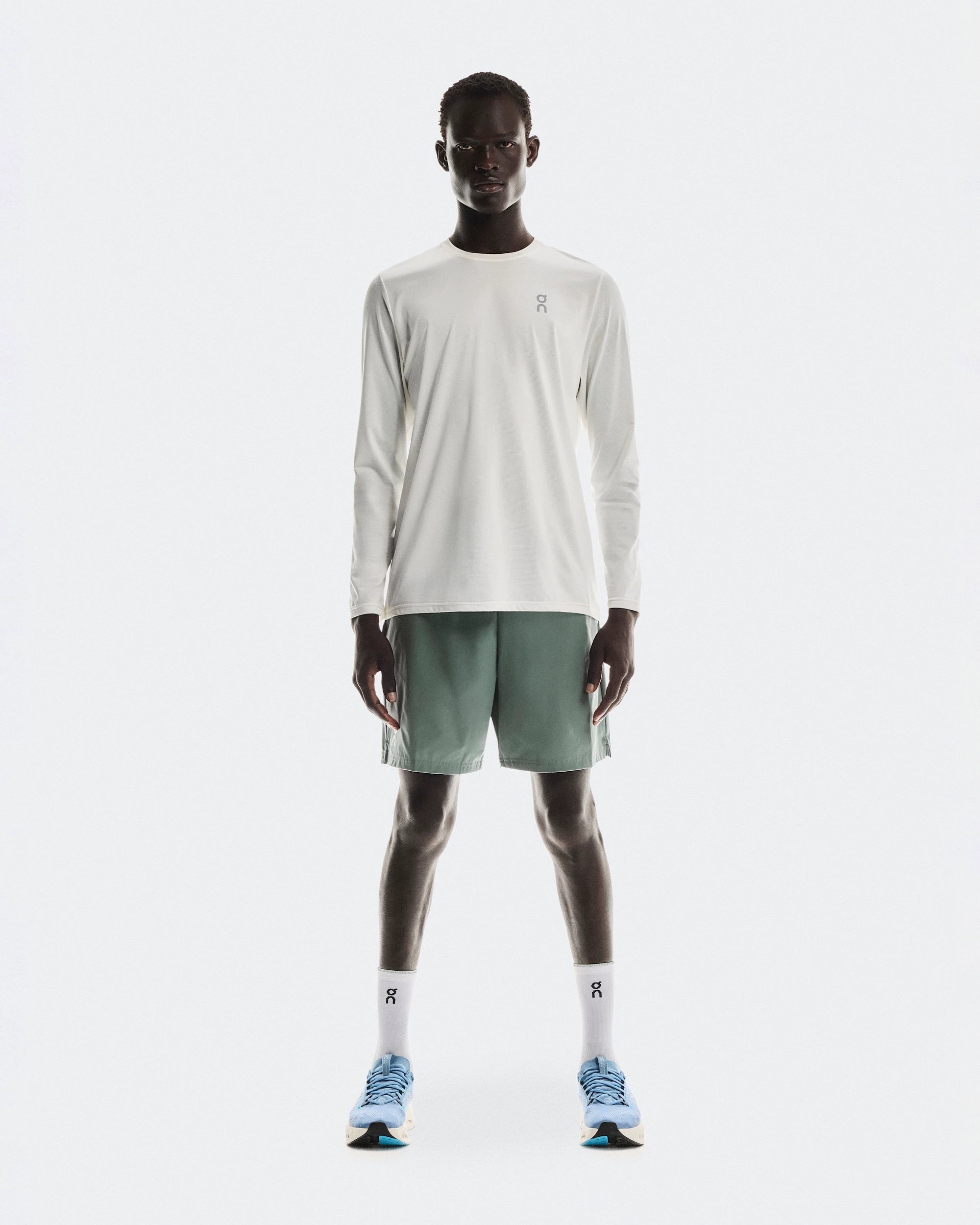 1. Pantaloni scurți On 7" Core Shorts - verde Olive | alergare