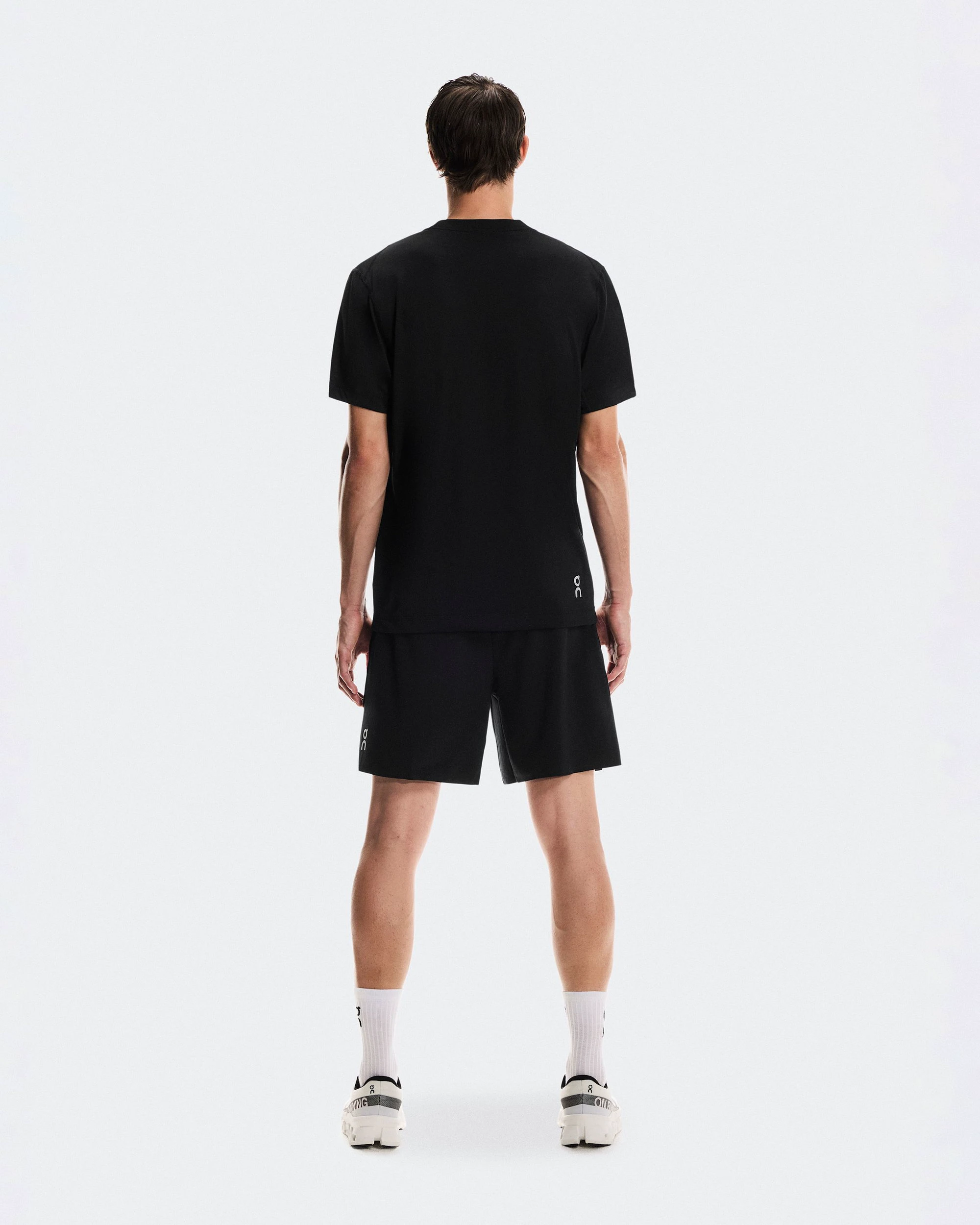 2. Tricou antrenament On Train-T - negru | tehnologie DryTec™