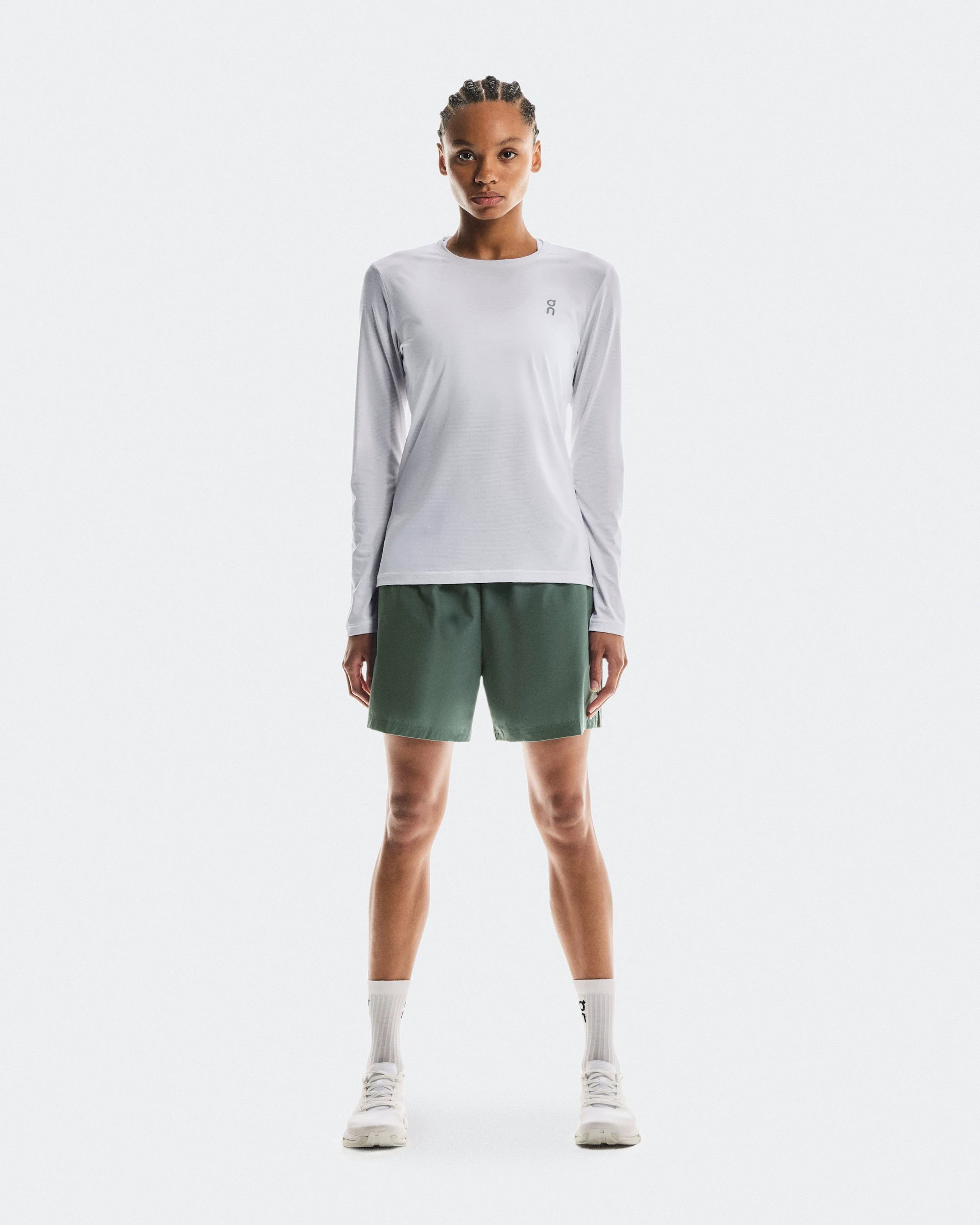 Pantaloni scurți On 5" Core Shorts W - verde olive | ușori pentru alergare - 189654