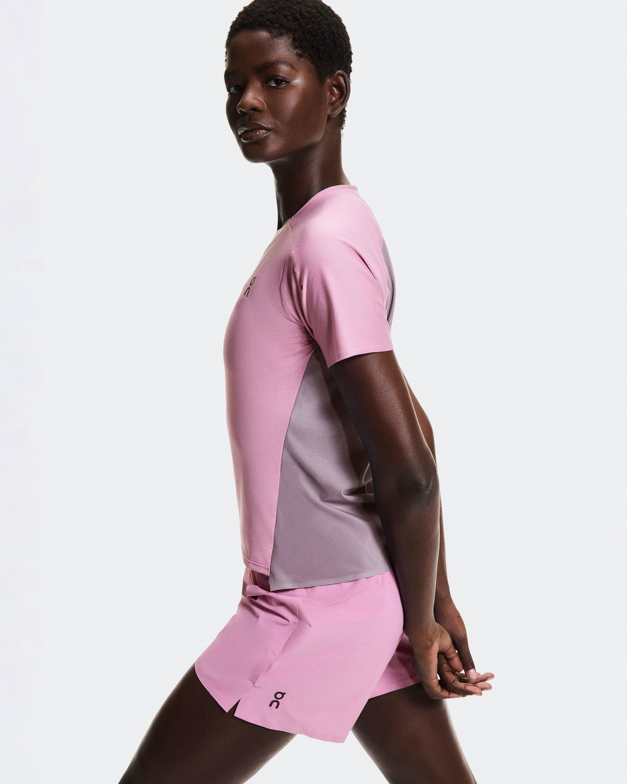 4. Tricou tehnic On Performance-T W - roz Sakura | Dewberry | DryTec™