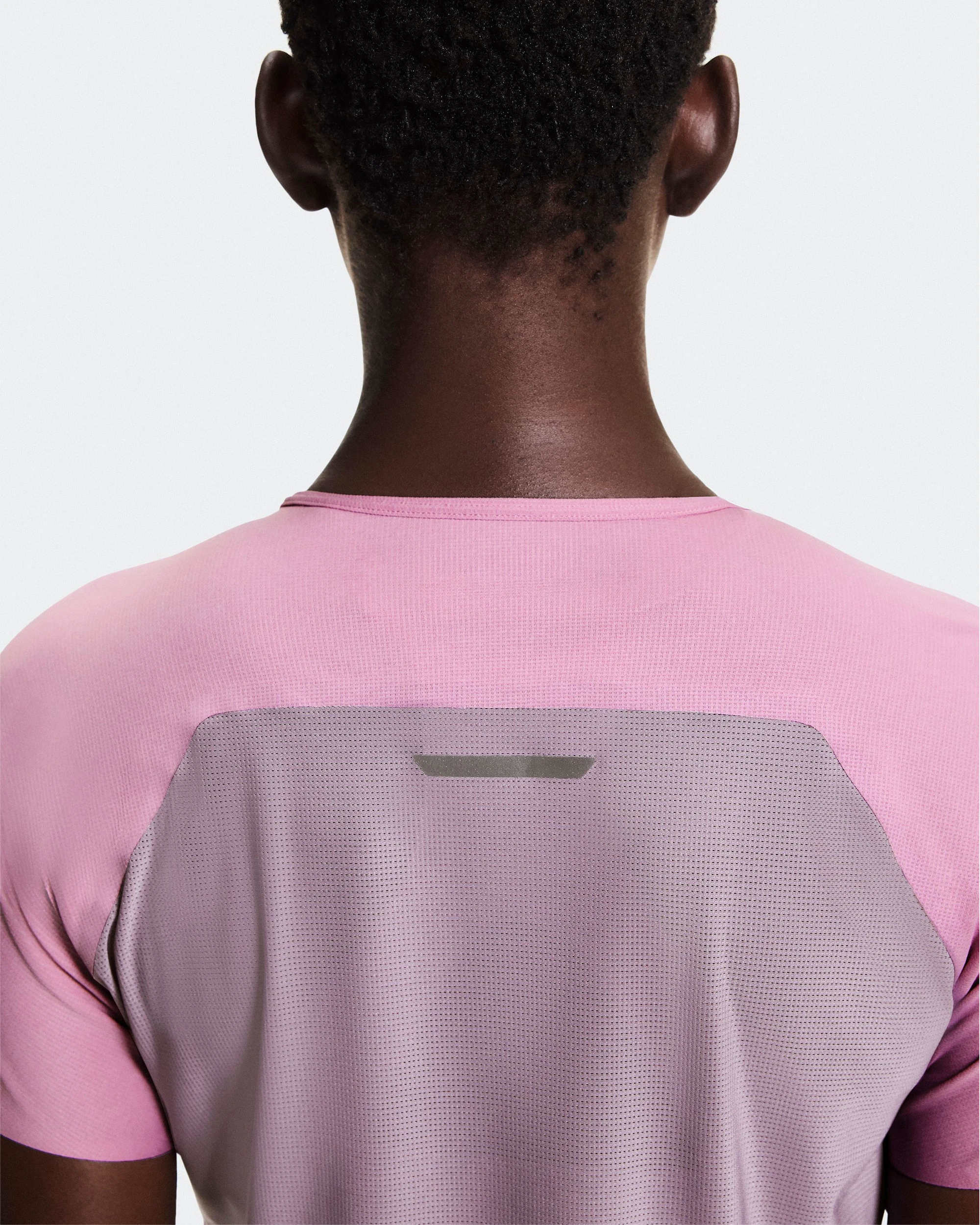 5. Tricou tehnic On Performance-T W - roz Sakura | Dewberry | DryTec™