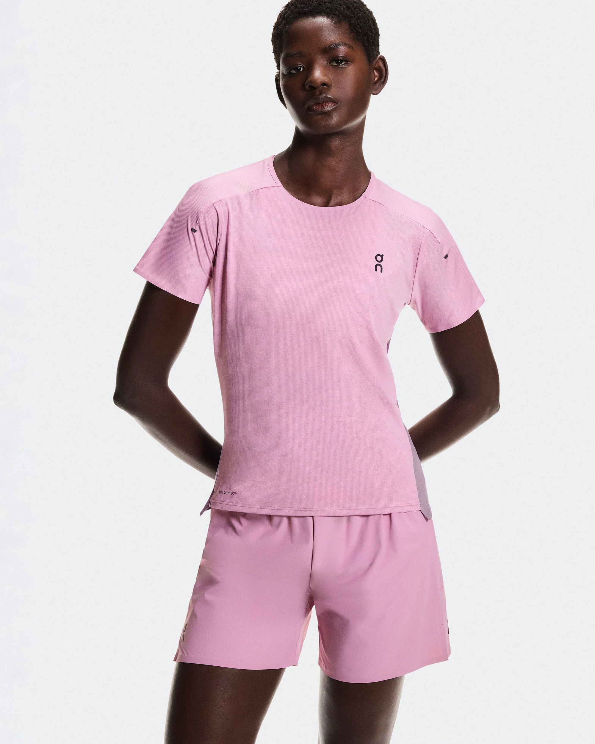3. Tricou tehnic On Performance-T W - roz Sakura | Dewberry | DryTec™