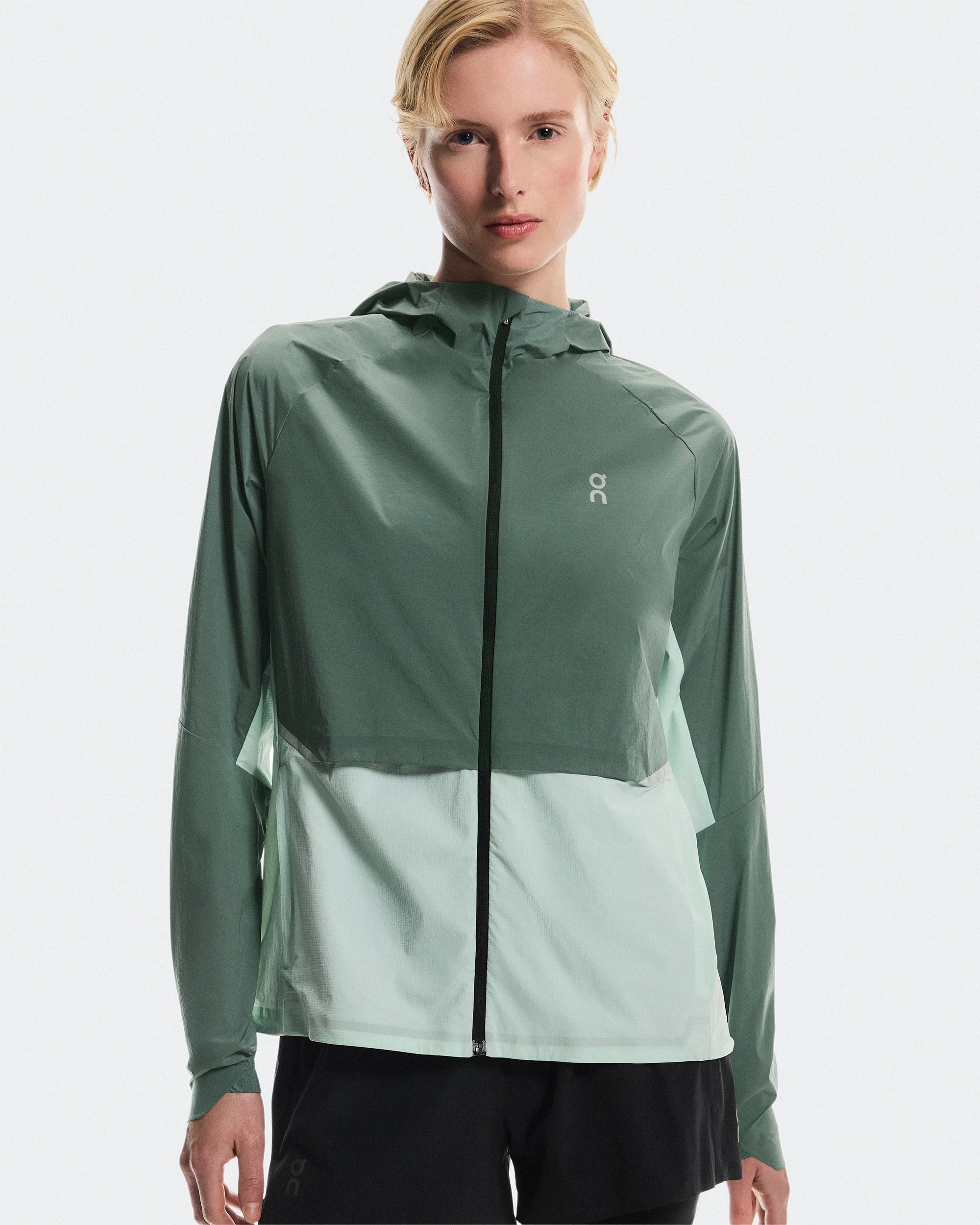 3. Jachetă alergare On Core Jacket W - verde Olive | Creek | all-weather