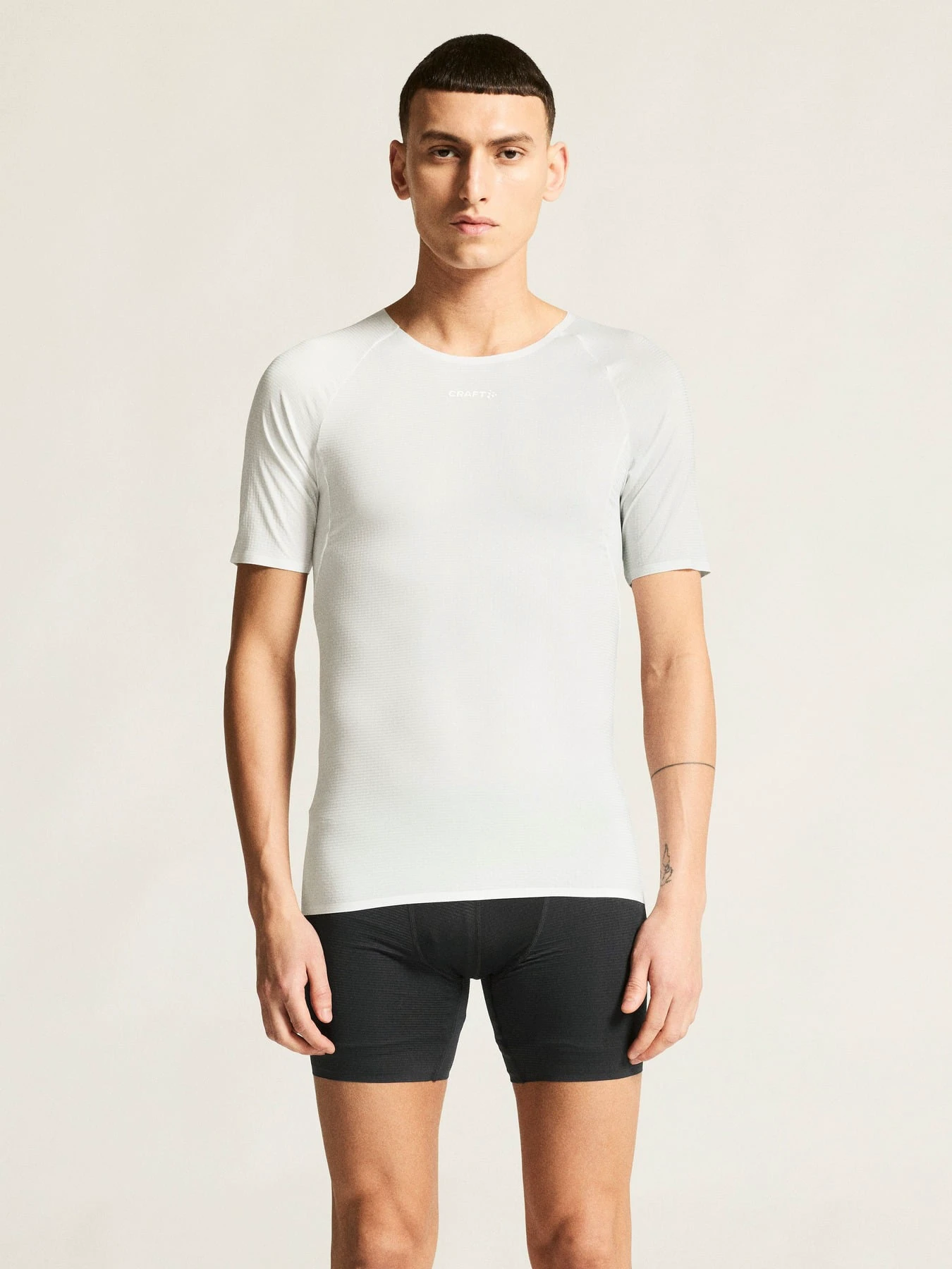 2. Tricou Craft Pro Dry Nanoweight SS - alb | strat de bază ultraușor