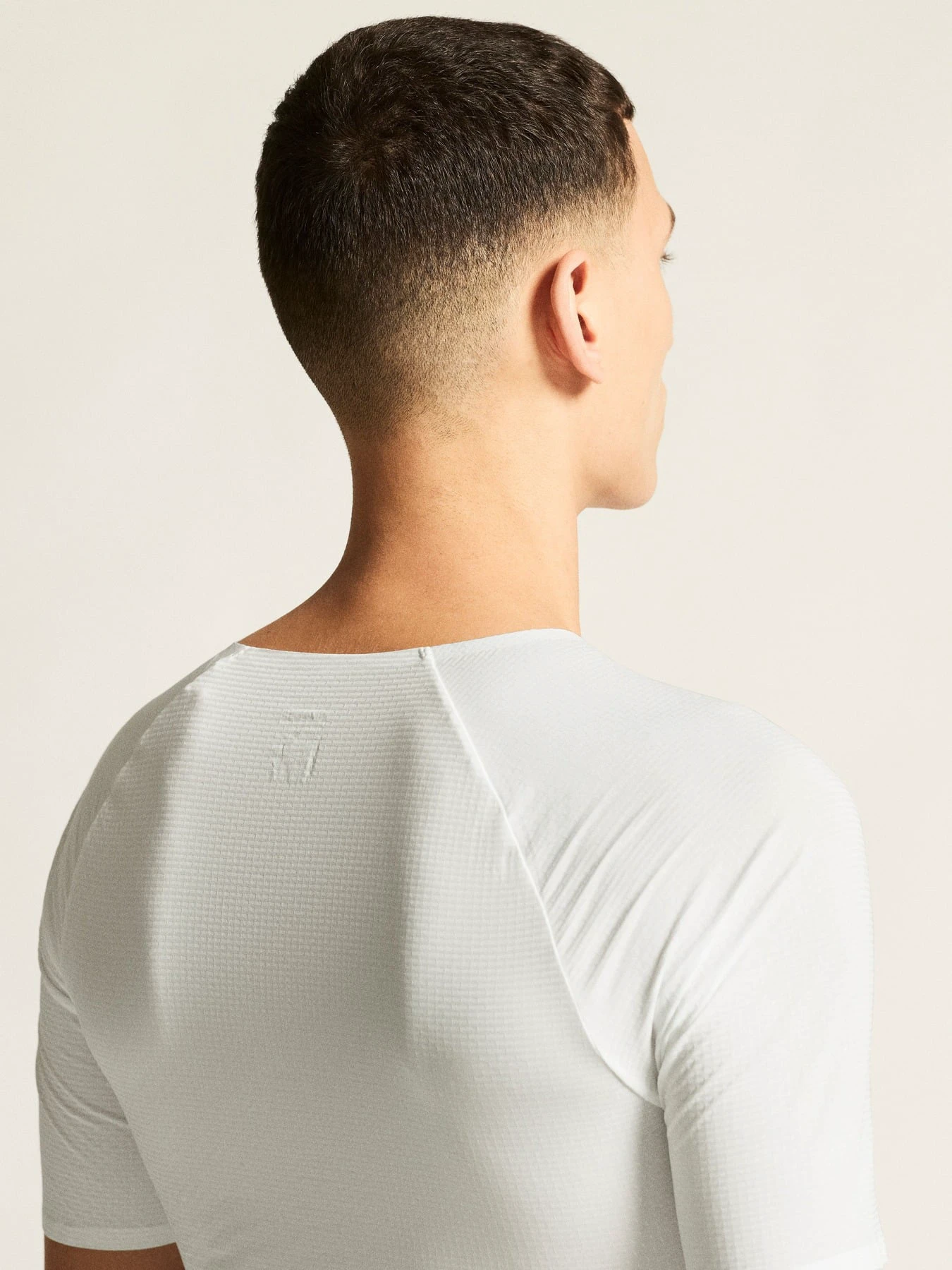6. Tricou Craft Pro Dry Nanoweight SS - alb | strat de bază ultraușor