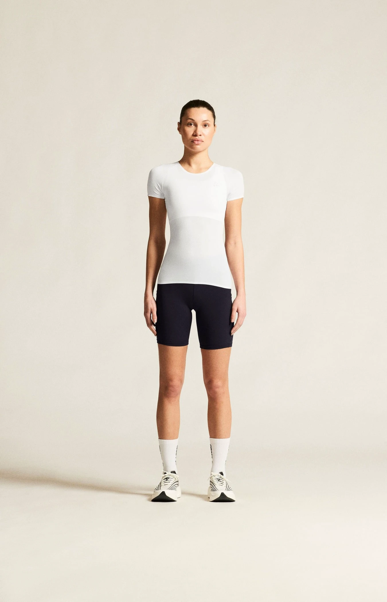 1. Tricou femei Craft Pro Dry Nanoweight SS - alb | strat de bază ultraușor
