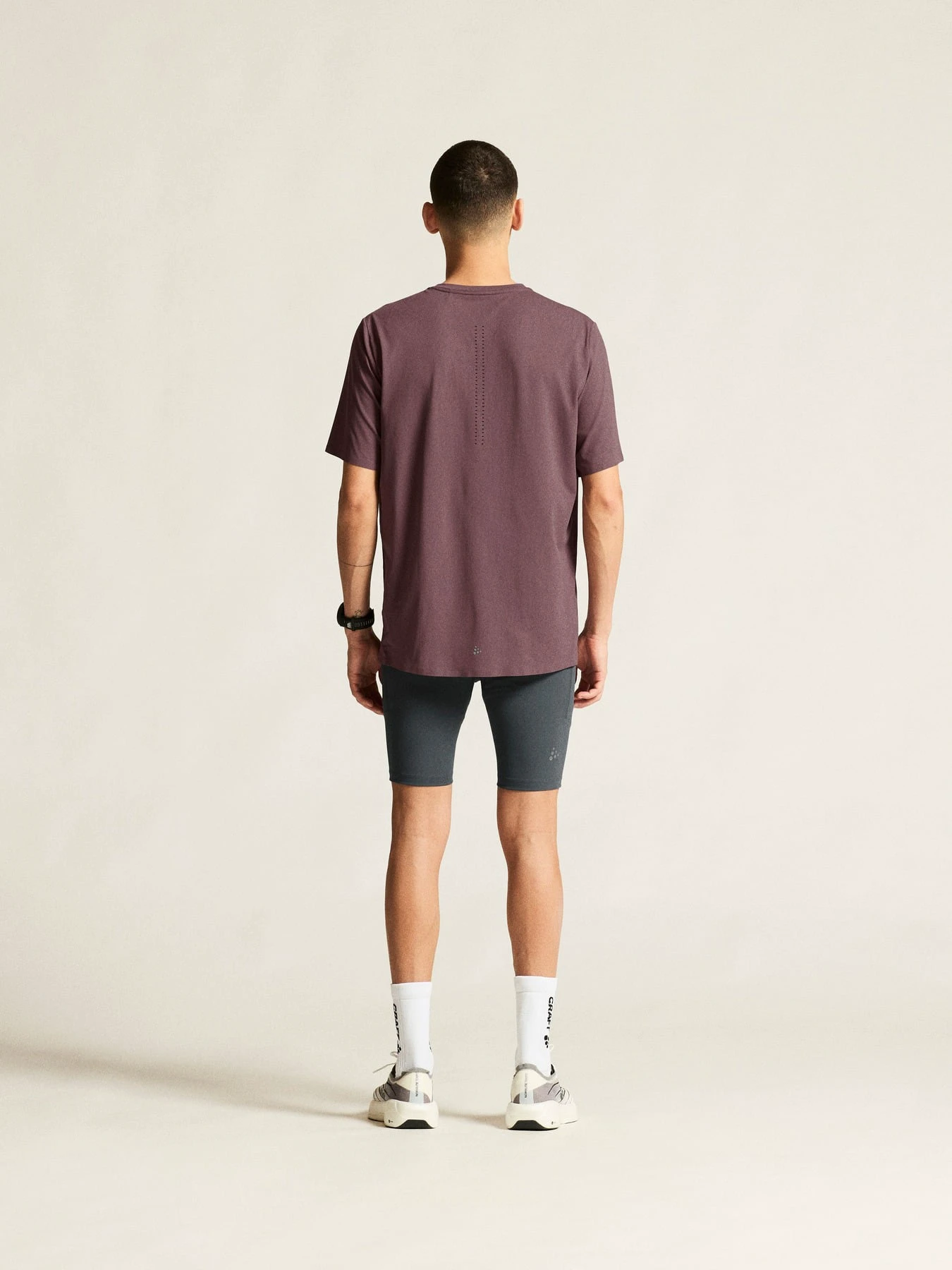 4. Tricou alergare Craft Hypervent Tee - mov | ventilație maximă