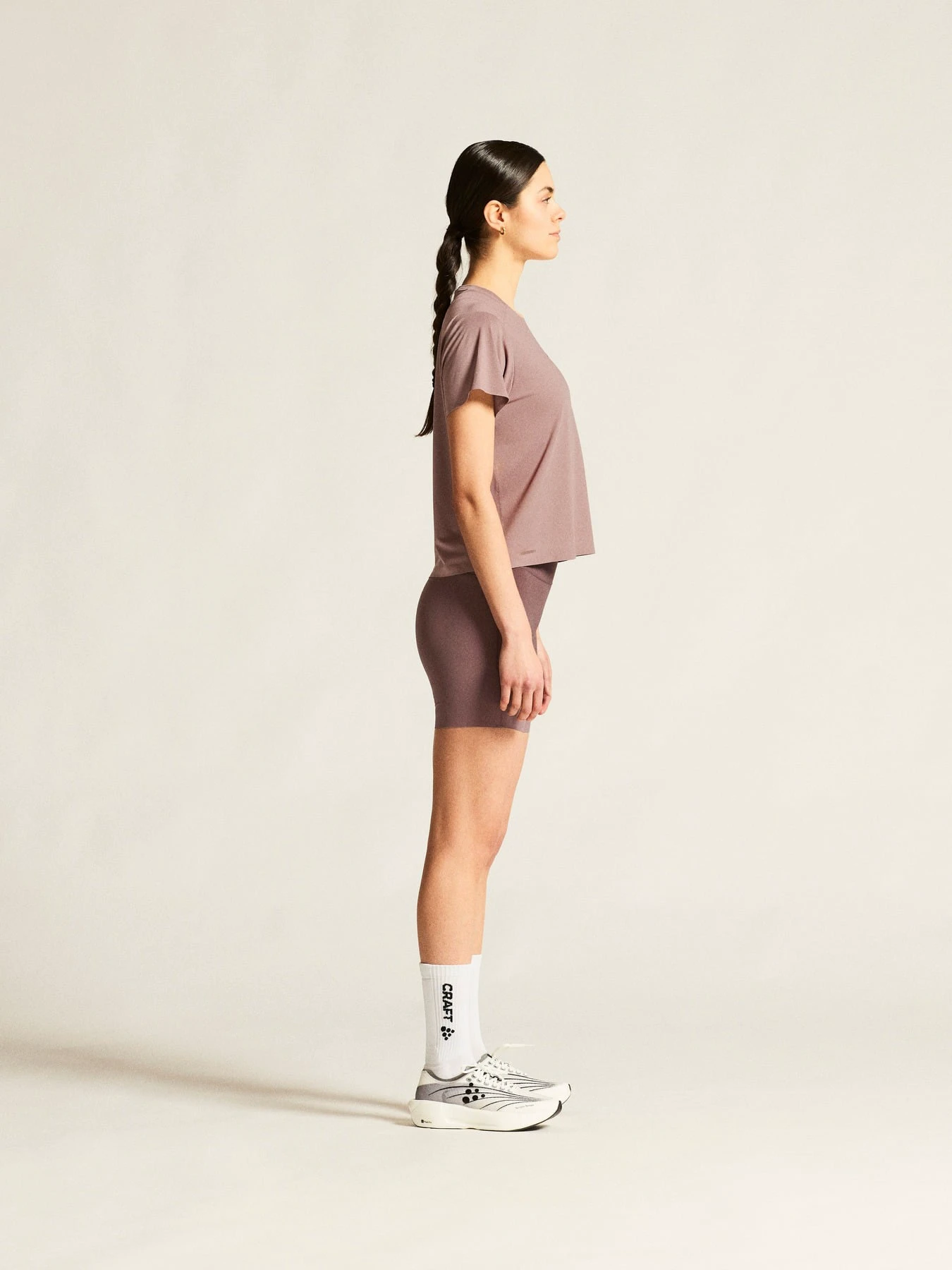 4. Tricou alergare Craft Hypervent Tee - mov | ventilație perforată