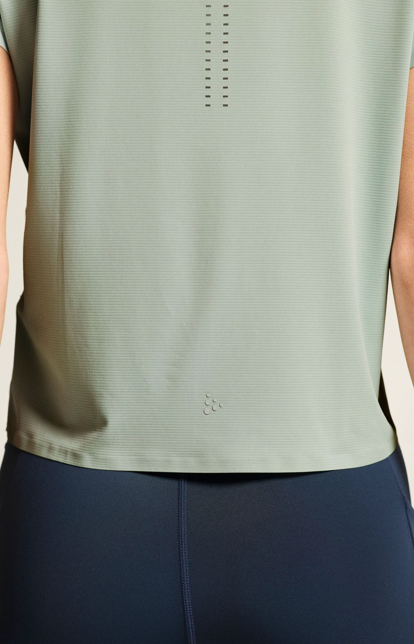 8. Tricou alergare Craft Hypervent Tee - gri | ventilație perforată