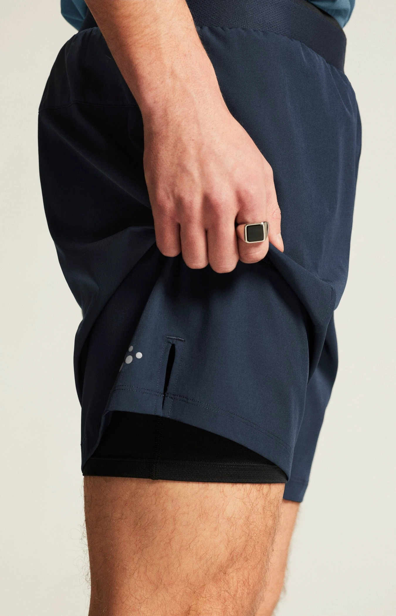 8. Pantaloni scurți Craft ADV Essence 2-in-1 Shorts 2 - albastru | alergare