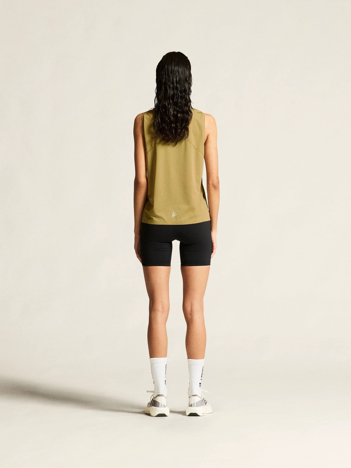4. Pantaloni scurți trail Craft Pro Trail Short Tights 2 - negru | femei