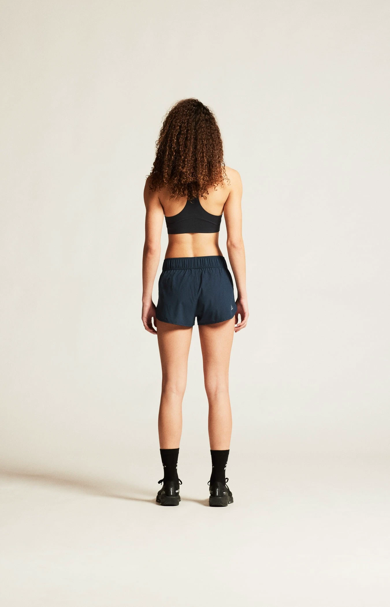 4. Pantaloni scurți alergare Craft ADV Essence 2" Shorts 2 - albaștri | femei