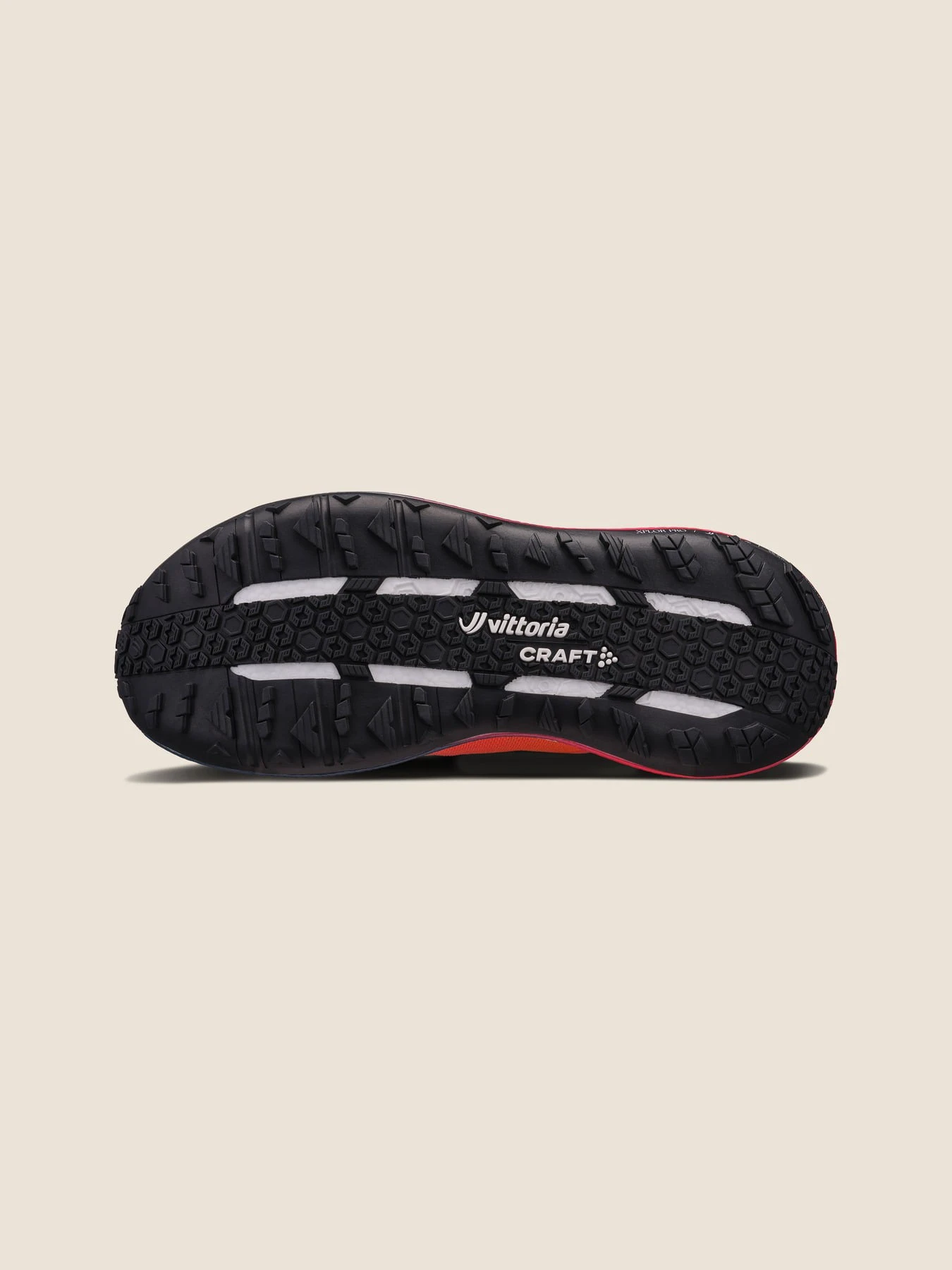 7. Pantofi alergare Craft Xplor Pro - portocaliu | gravel & trail