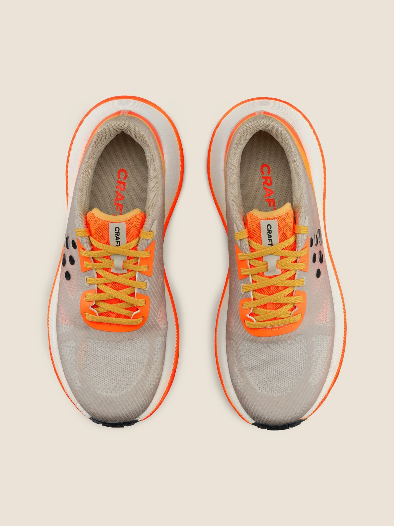 8. Pantofi alergare Craft Xplor 2 - bej | gravel și trail