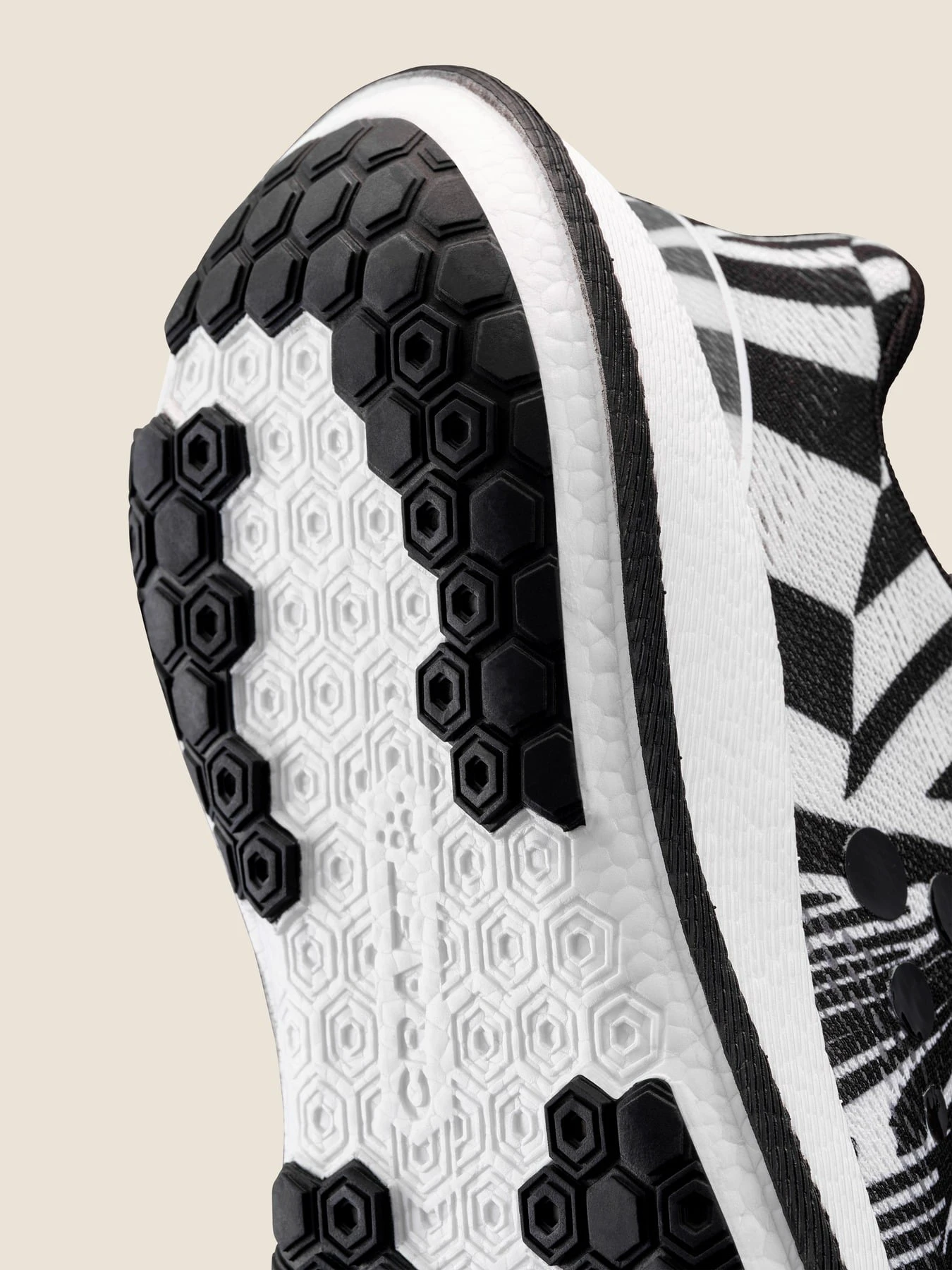 4. Pantofi alergare Craft Pacer 2 - negru | confort pe asfalt