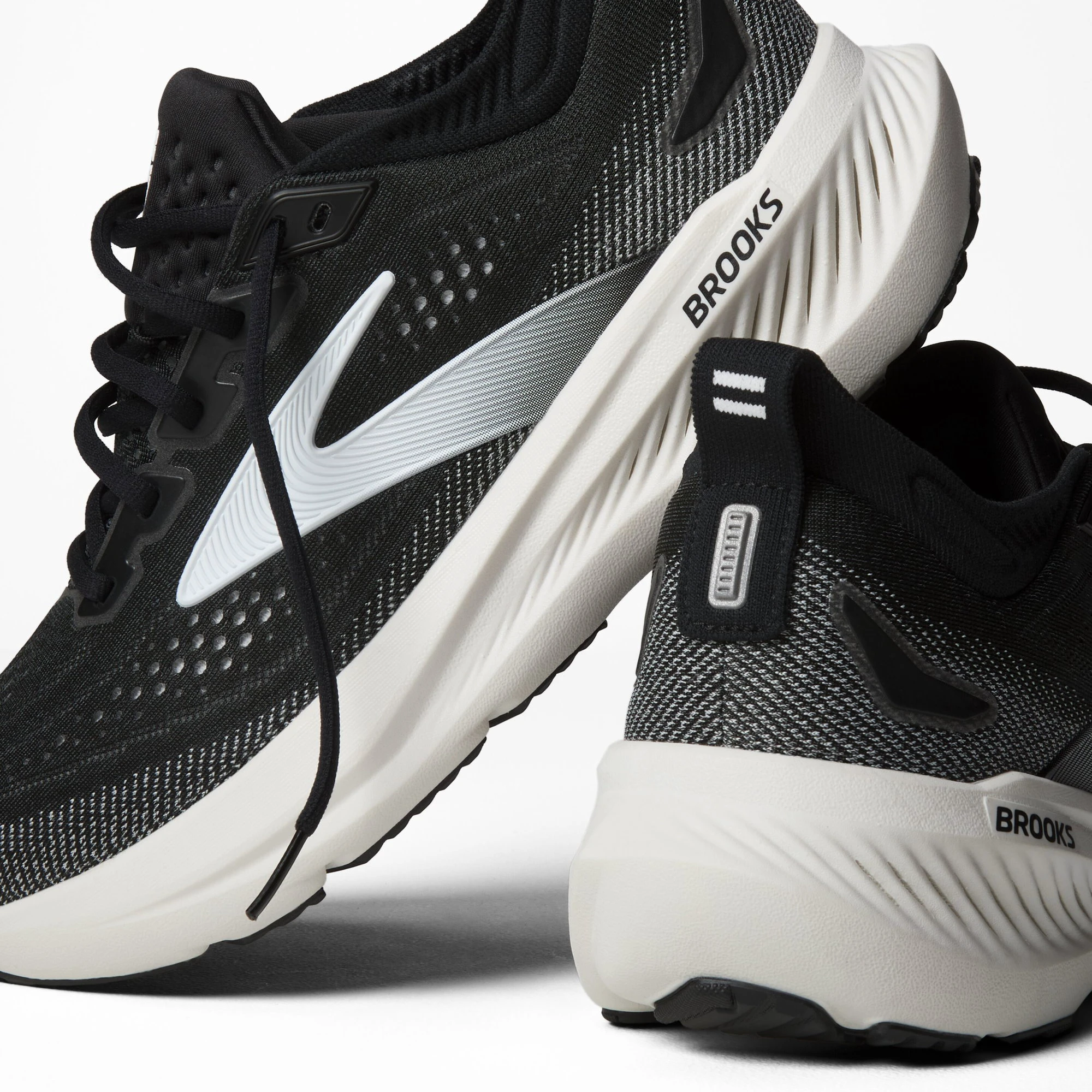 2. Pantofi alergare Brooks Glycerin 23 - negru | amortizare premium