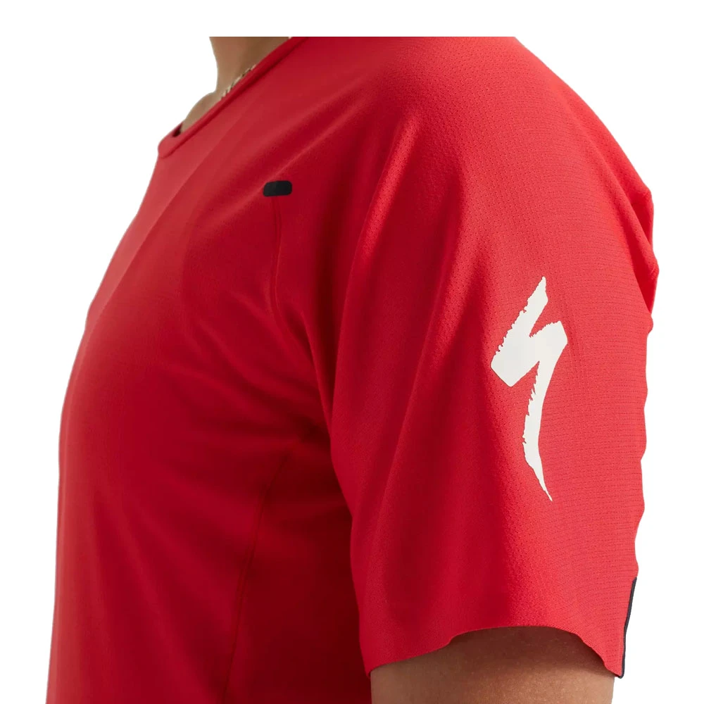 3. Tricou Ciclism SPECIALIZED Women's Trail Air (S/S) - Vivid Red
