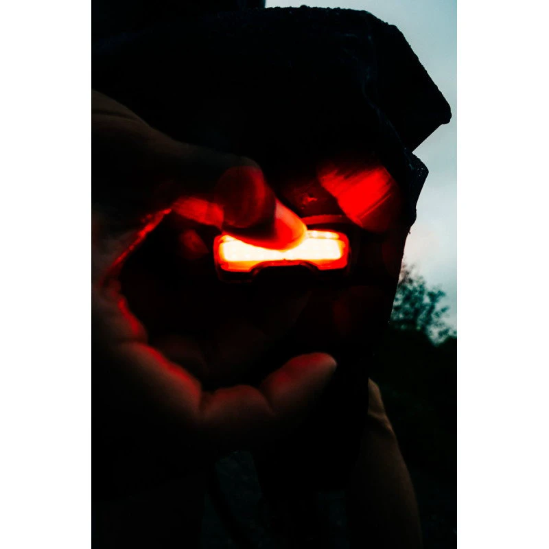 8. Stop ZEFAL Supervision R150 USB 150 Lumeni
