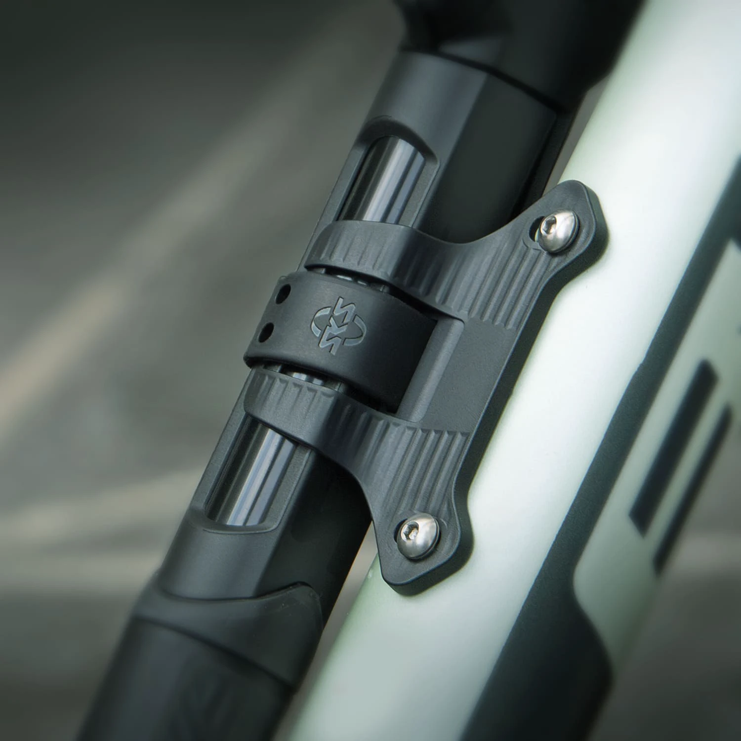5. Pompa Mini SKS Injex Plus - Black