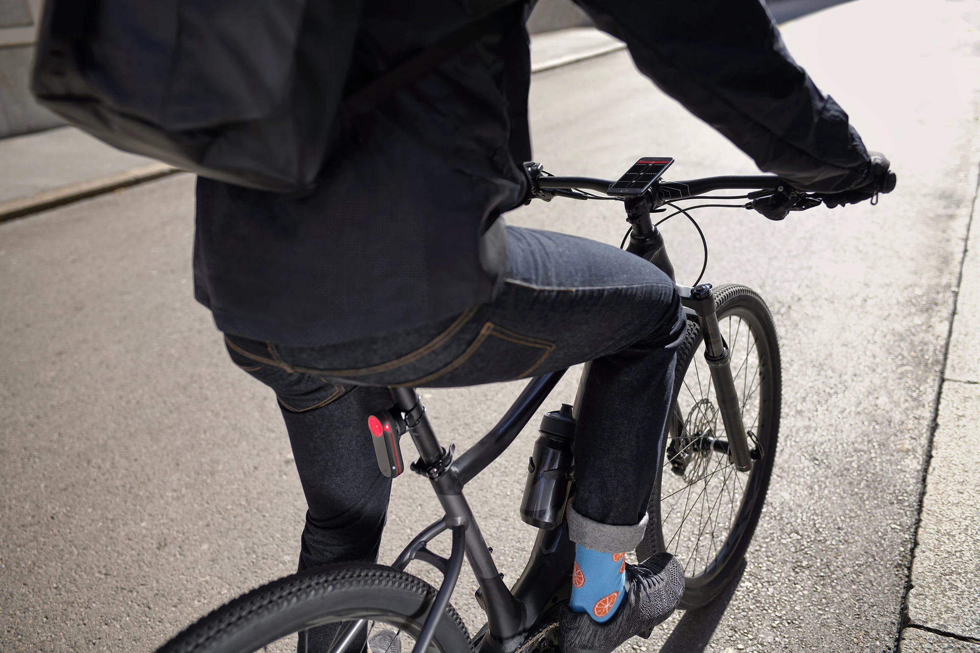 8. Garmin - Radar si lumină spate pentru bicicletă - Varia Radar RTL515 EU