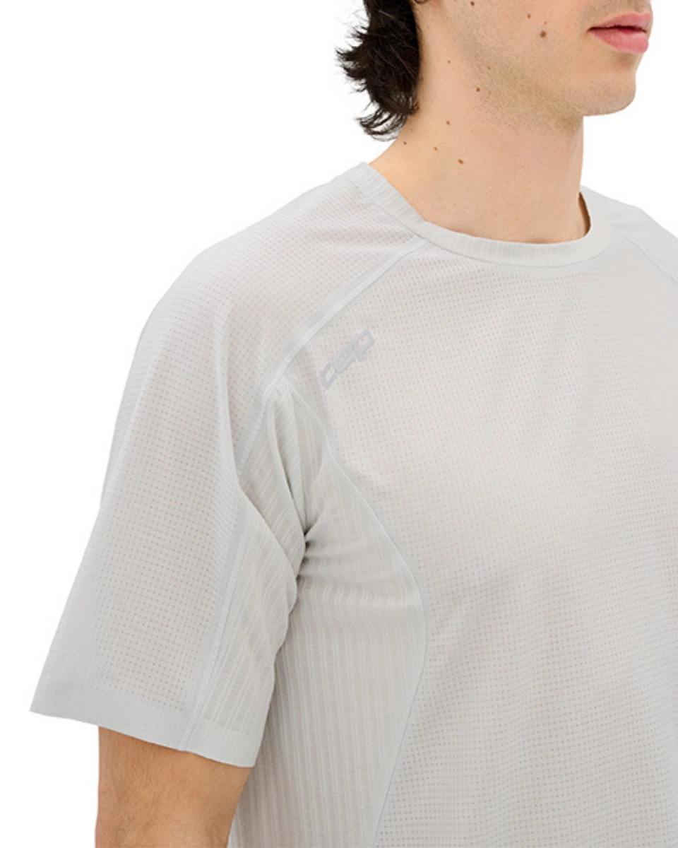 8. Tricou tehnic alergare CEP Pro Run Ultralight - gri deschis | ultraușor