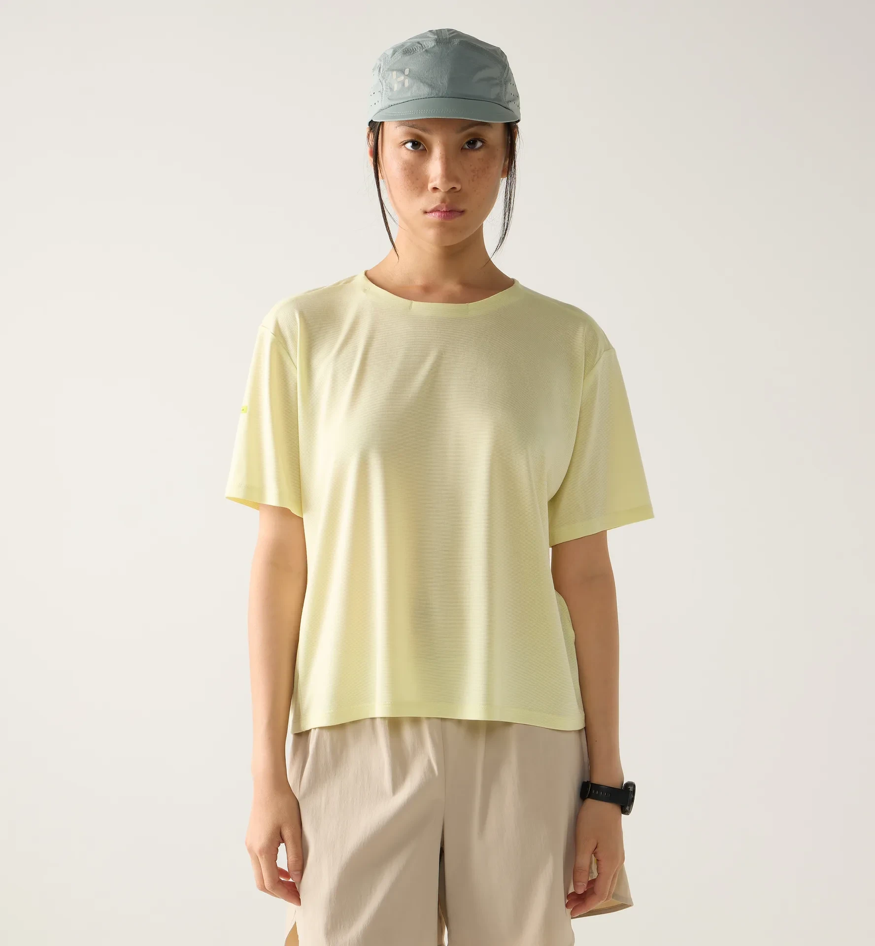 1. Tricou crop Haglöfs L.I.M Delta Crop Tee damă - galben