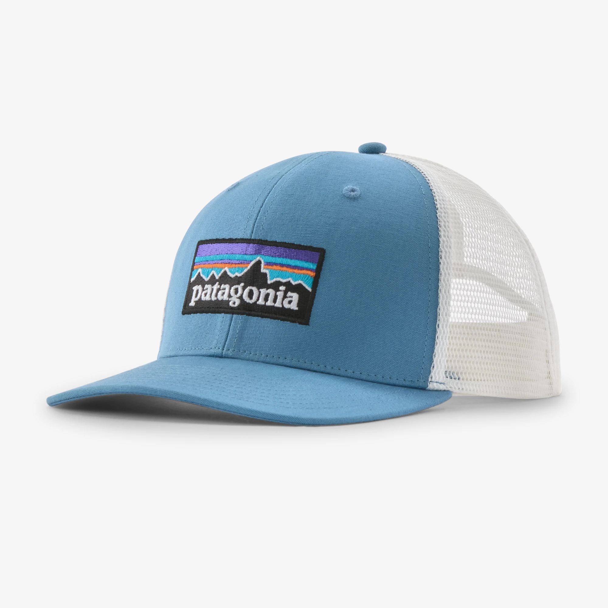1. Șapcă Patagonia P-6 Logo Trucker Hat - albastru deschis