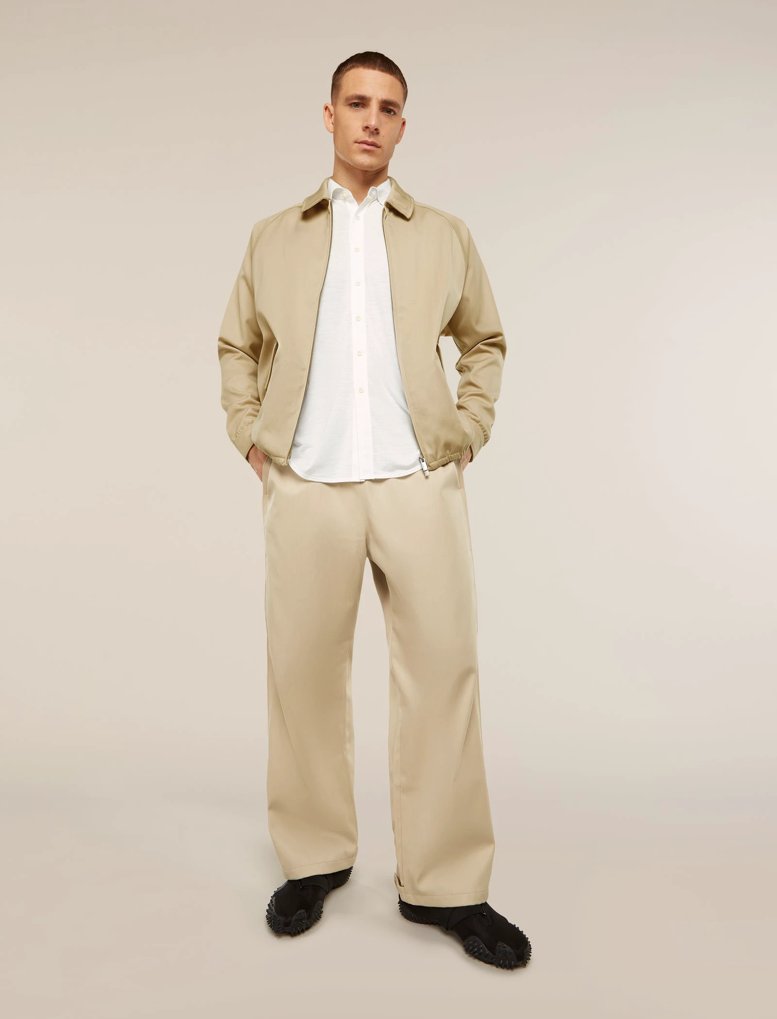 1. Pantaloni Icebreaker Twill Adjustable - bej Safari | Merino & bumbac