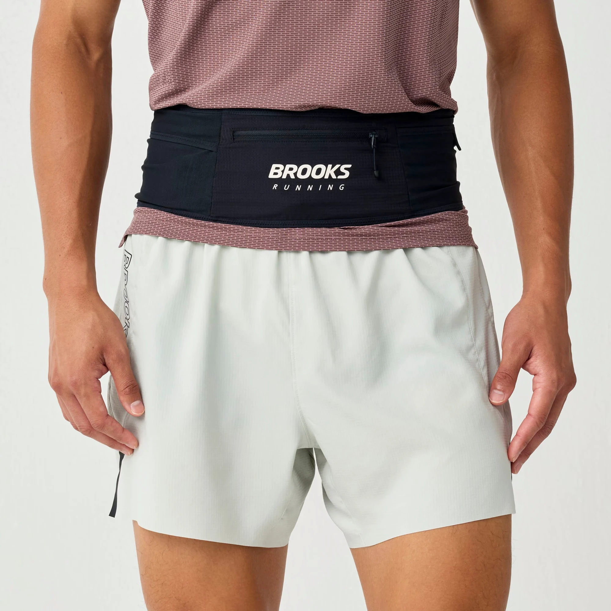 1. Centură alergare Brooks Cascadia Running Belt - negru | trail