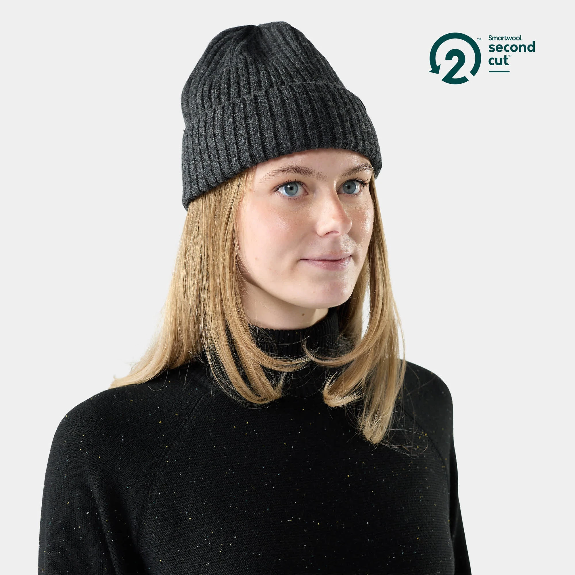 1. Căciulă Smartwool Second Cut Cuff Beanie - negru