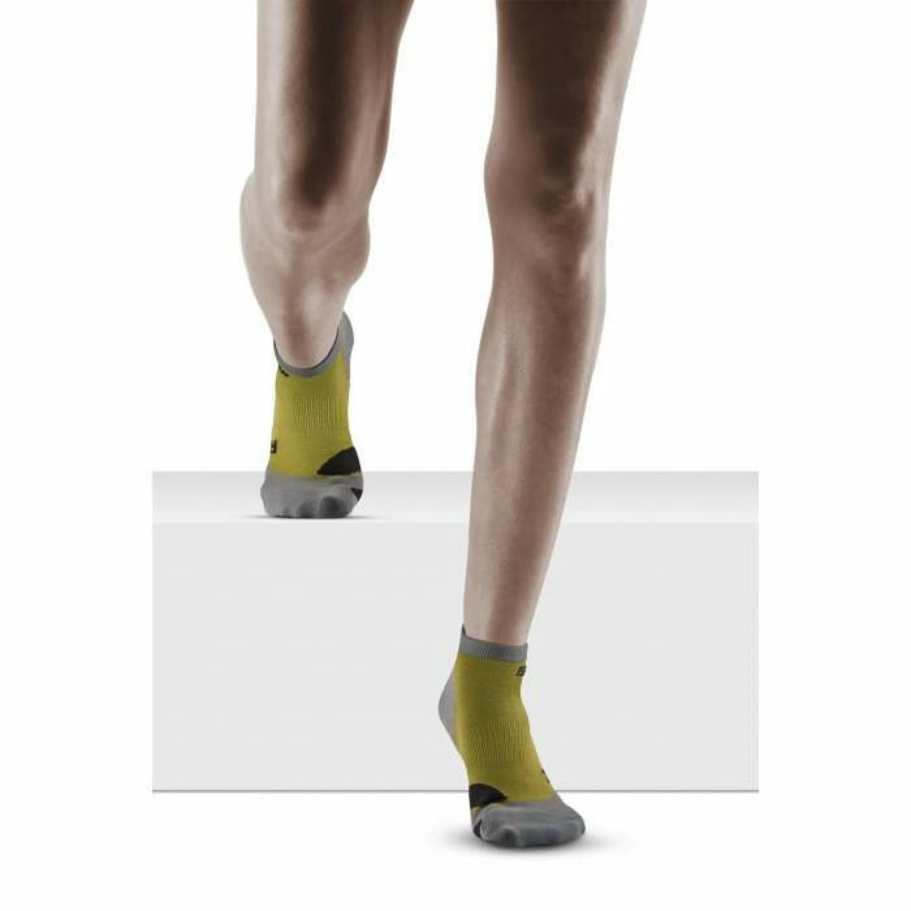 1. CEP - sosete compresie scurte peste glezna - Hiking Light merino low-cut Socks - Olive I Grey