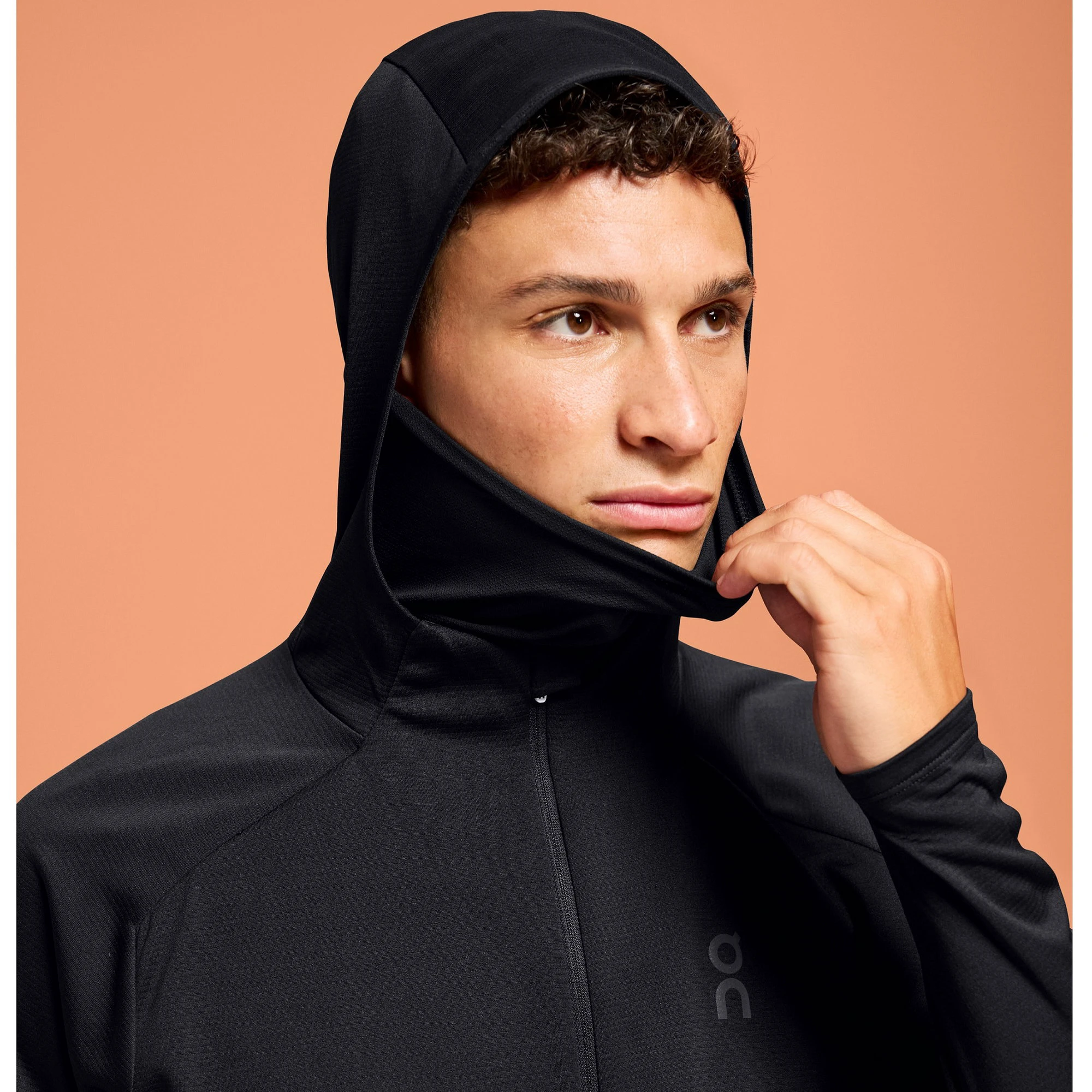 5. On Cloud - jacheta vreme rece barbati cu fermoar si gluga Climate Zip Hoodie - negru