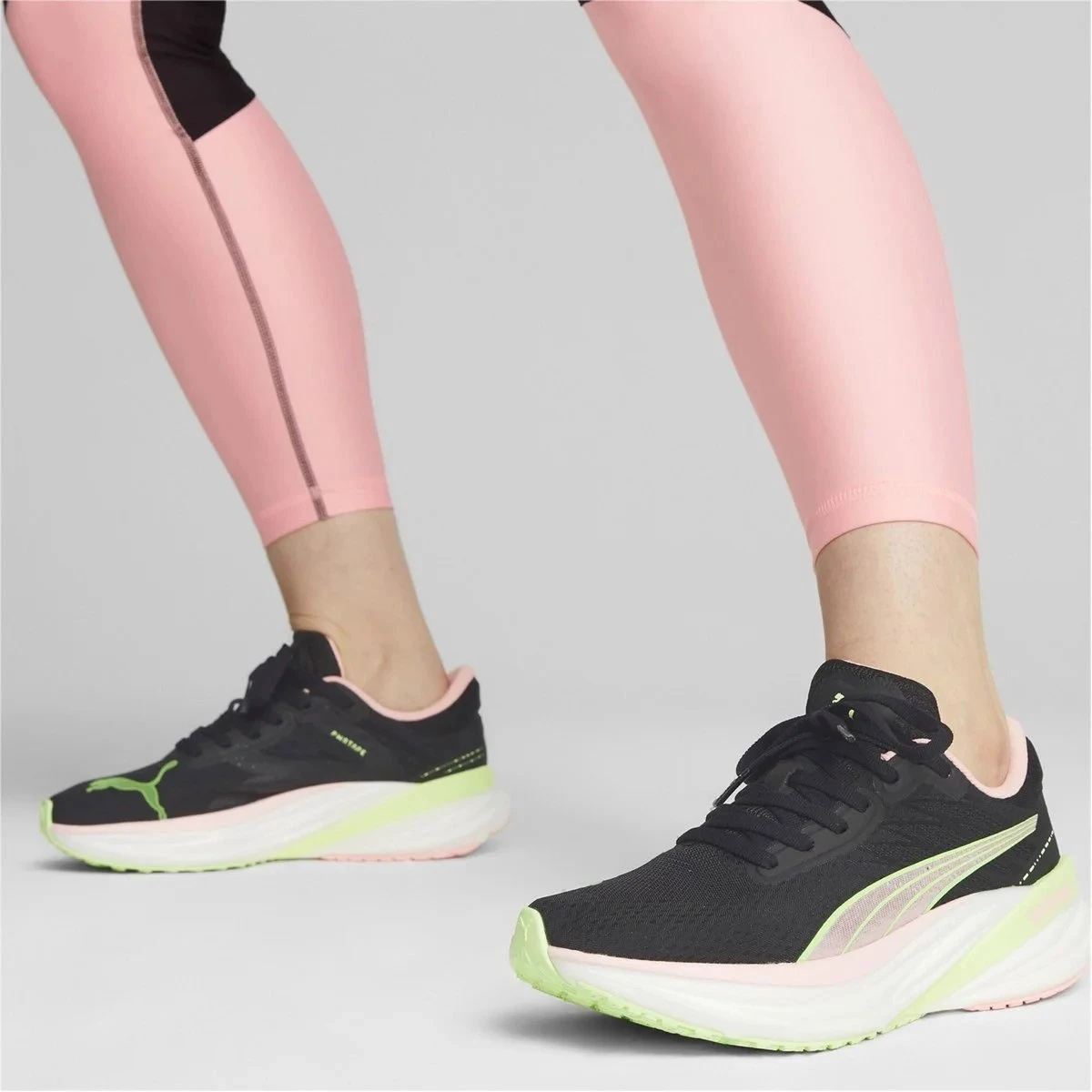 7. Puma - pantofi alergare pentru femei Magnify Nitro 2 Dream Rush shoes - negru coral alb verde deschis Speed