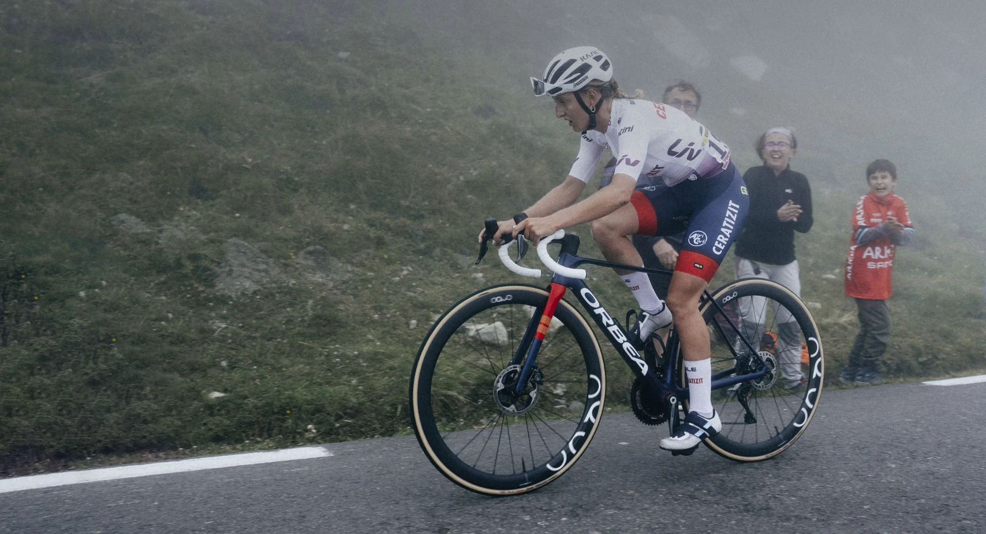 6. Orbea ORCA M21eLTD PWR C - bicicletă șosea racing