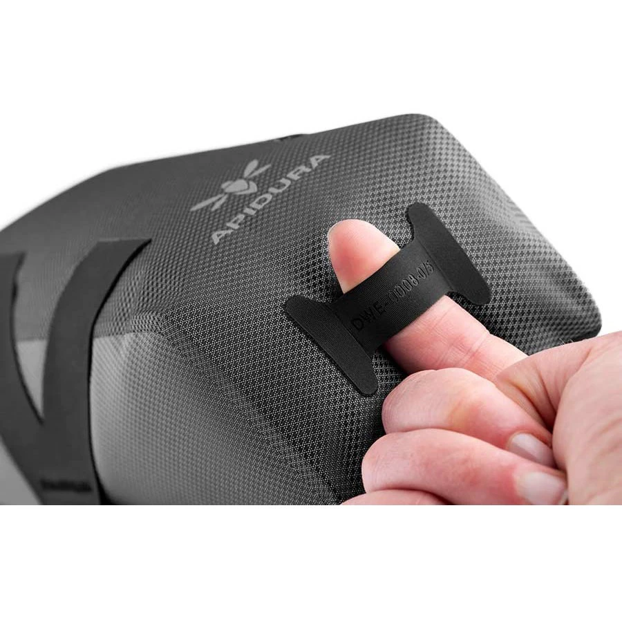 8. Apidura - geantă protecție încărcător suplimentar bicicletă electrică Expedition E-Bike Charger Pack 1,6L