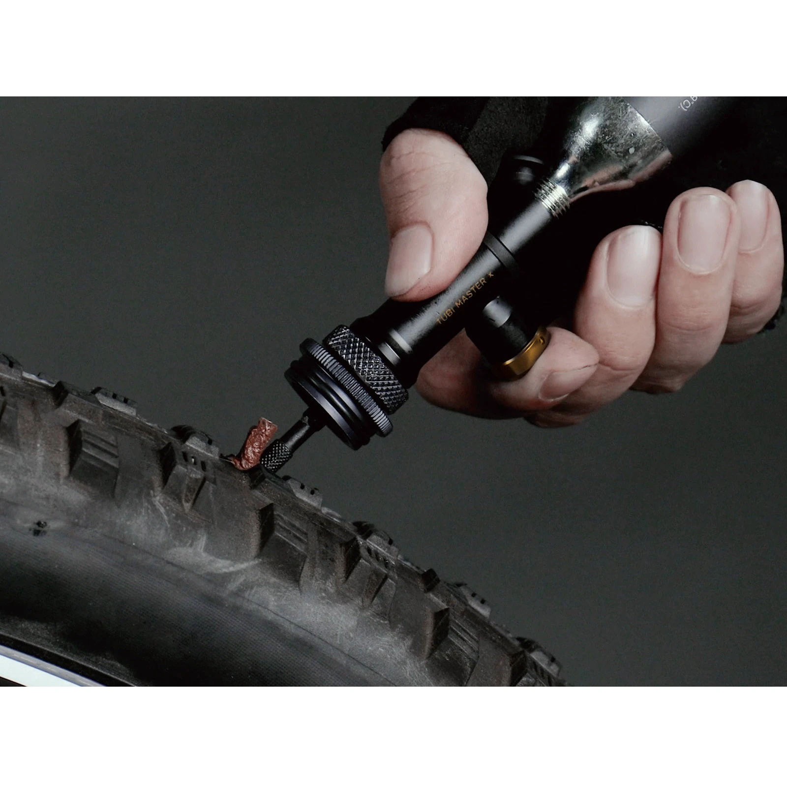 8. Topeak - set scule reparatii si antipana bicicleta MTB tubeless 2 in 1 Tubi Master X (TUBMSX2) - negru gri