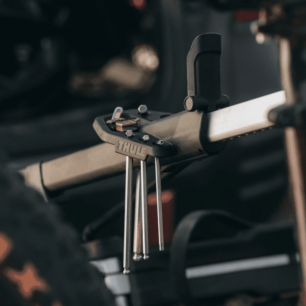 5. Adaptor prindere THULE Epos Bike Repair Holder