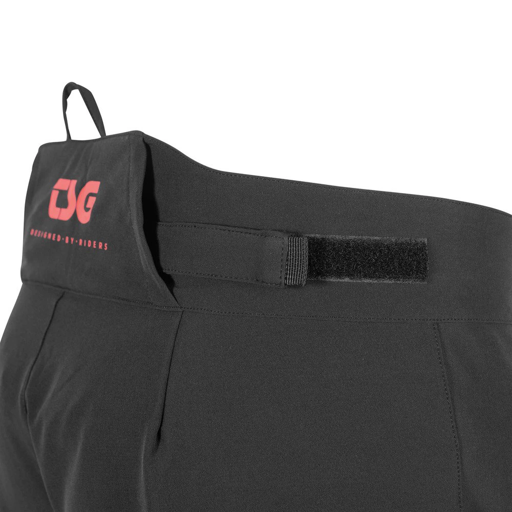 4. Pantaloni scurti TSG SP6 - Black