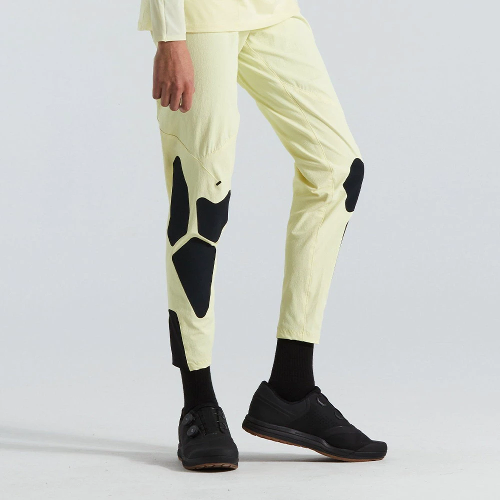 3. Pantaloni SPECIALIZED Butter Gravity - Butter