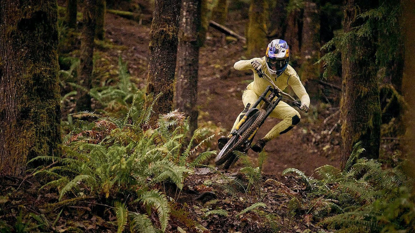 4. Pantaloni SPECIALIZED Butter Gravity - Butter