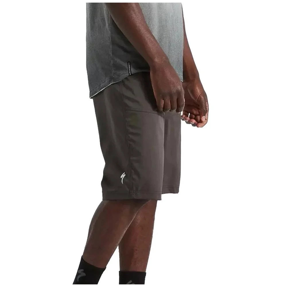 2. Pantaloni scurti SPECIALIZED Men's Trail w/ Liner - Charcoal 30