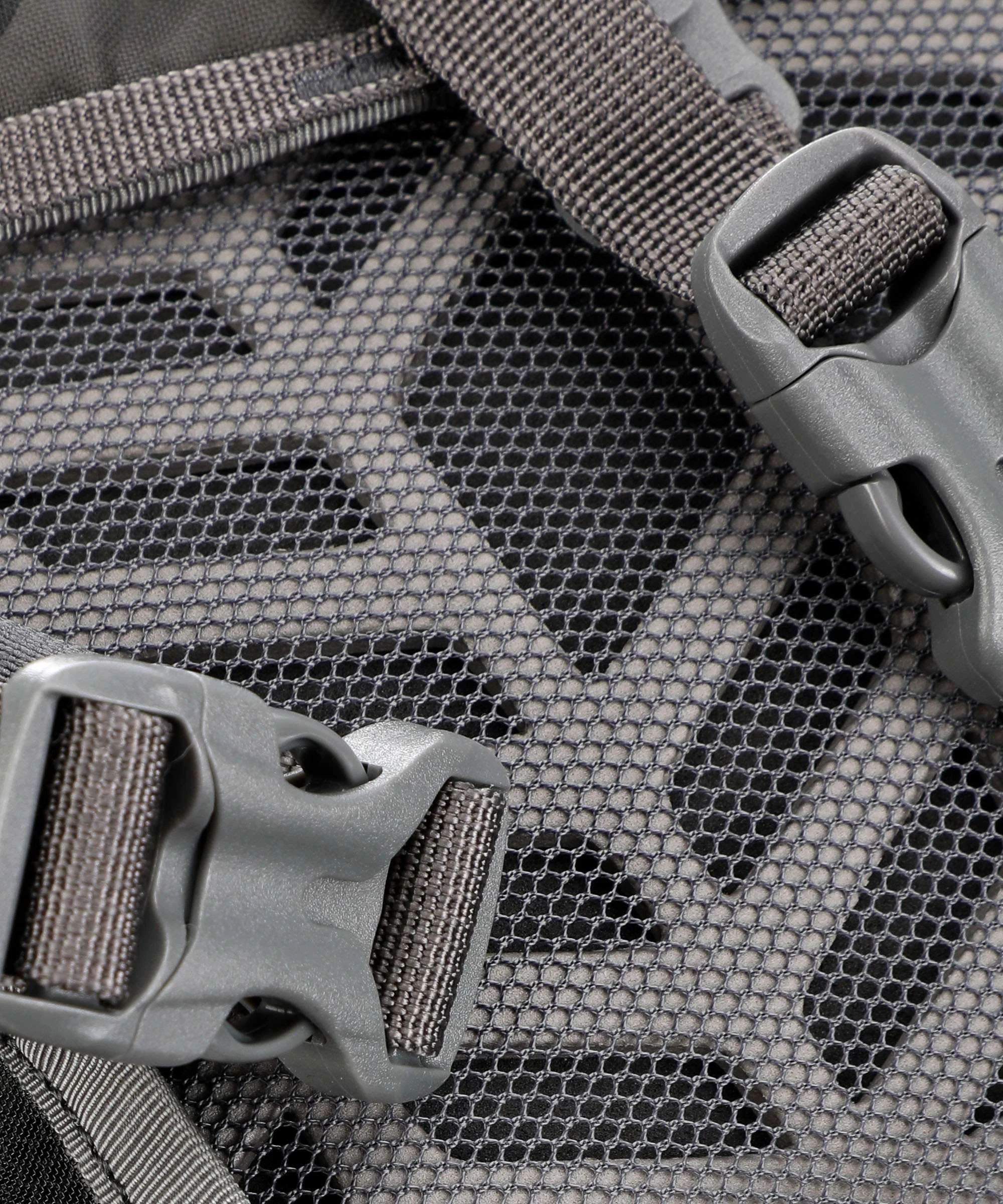 1. Rucsac THULE Stir 20L - Dark Shadow