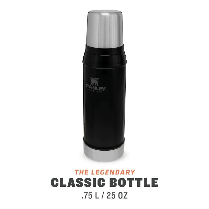 3. Stanley - termos clasic cu maner The Legendary Classic Bottle -negru mat piatra - 750 ml