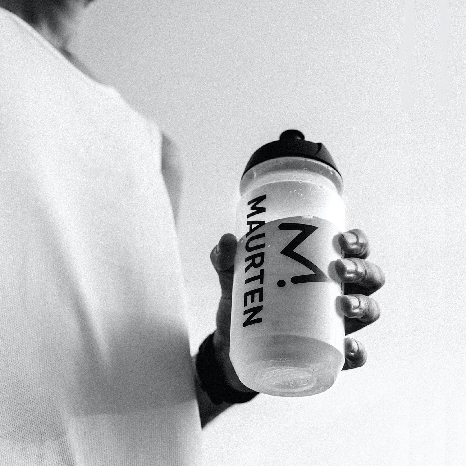 3. Maurten - bidon apa - 500ml