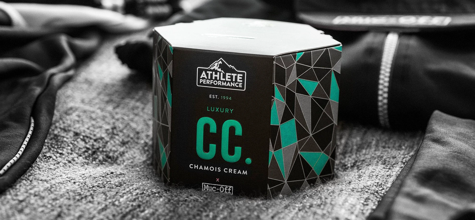 4. Muc-Off - crema de protectie iritatii Chamois Cream 250ml