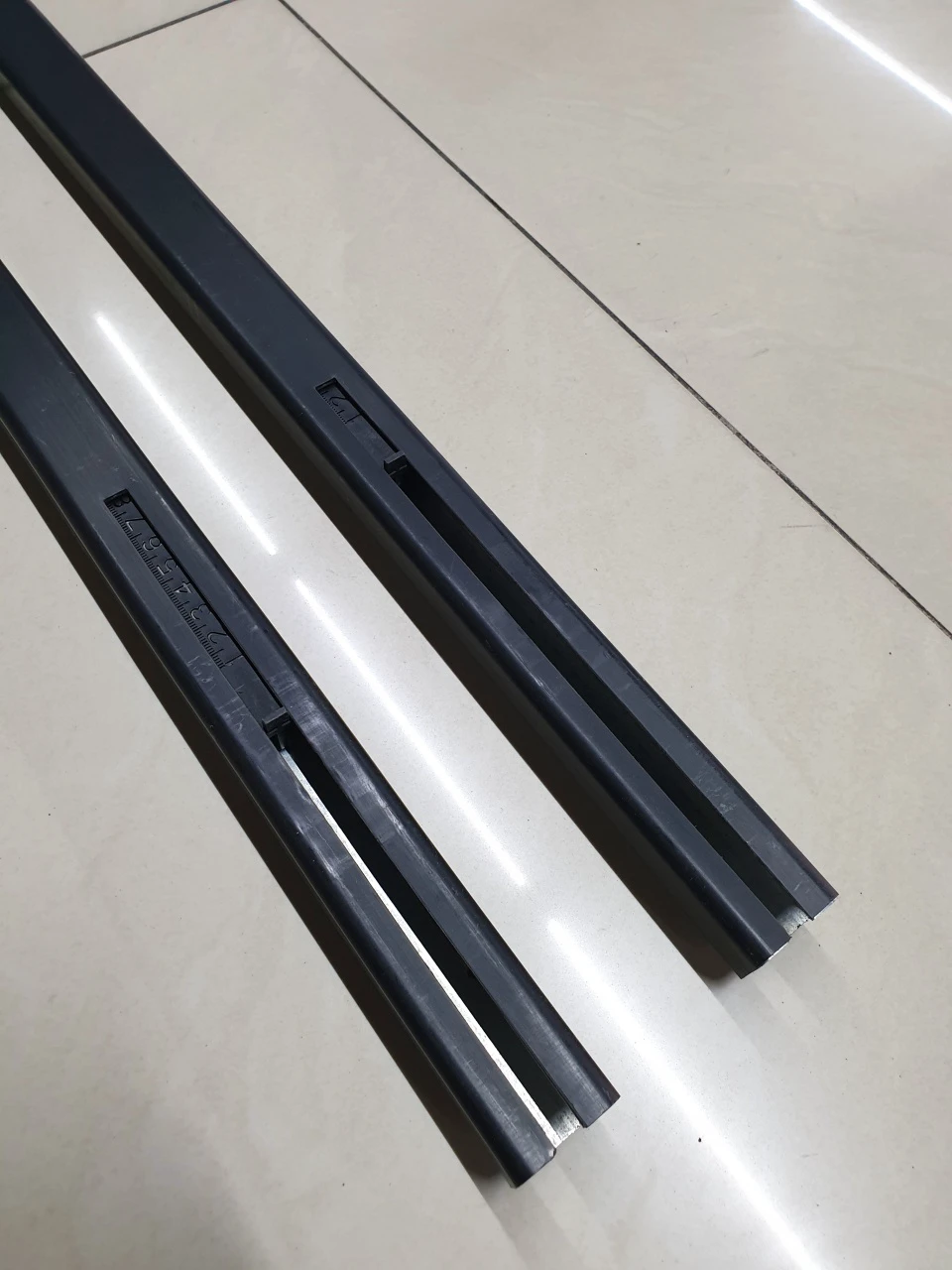 7. Bare transversale Menabo Omega Otel Black M / L Resigilat
