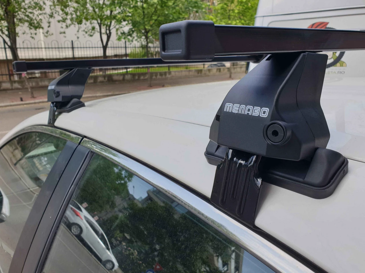 8. Bare transversale Menabo Omega Otel pentru Volkswagen Touran I (1T), 5 usi, model 2003-2010