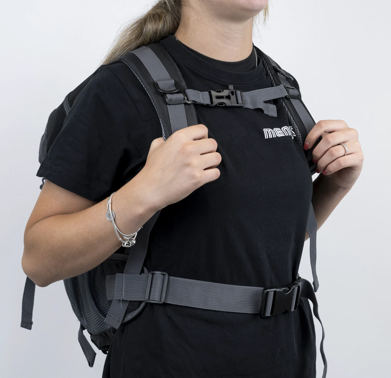10. Rucsac de drumetie Menabo Nomad TREKKING 28L