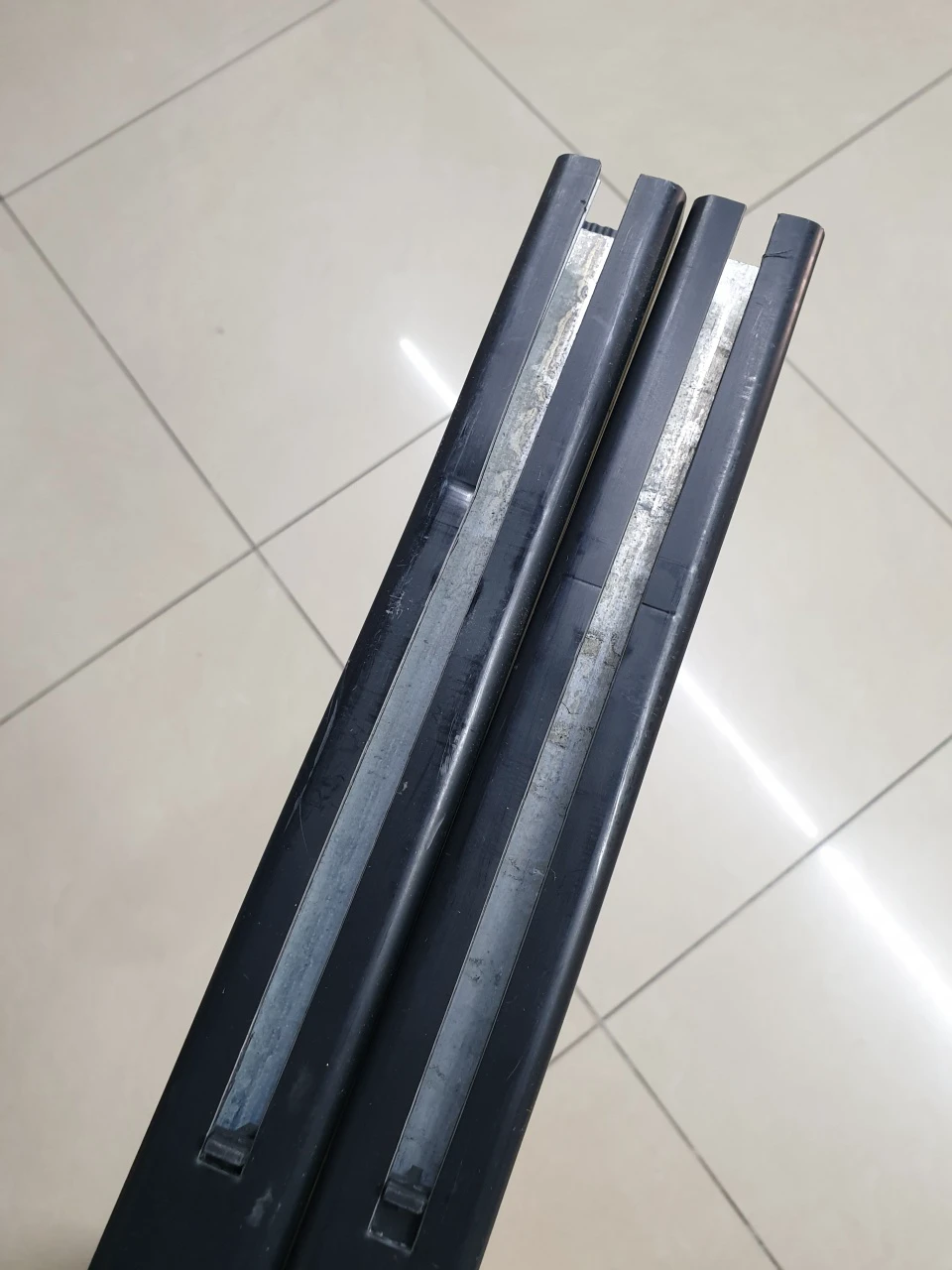 9. Bare transversale Menabo Omega Otel Black M / L Resigilat